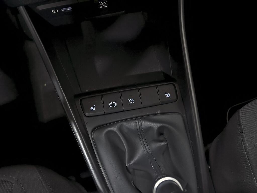 Hyundai i20 1.0 TGDI 74kW (100CV) Klass 27