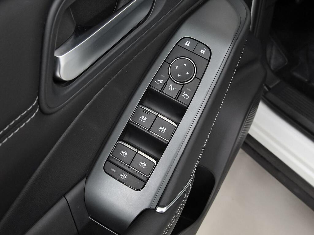 Nissan Qashqai DIG-T 103kW N-Connecta 12