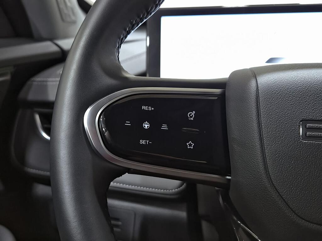 Ebro S400 1.5 DHE HEV Excellence CVT 18