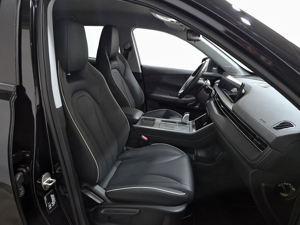 Ebro S400 1.5 DHE HEV Excellence CVT 7