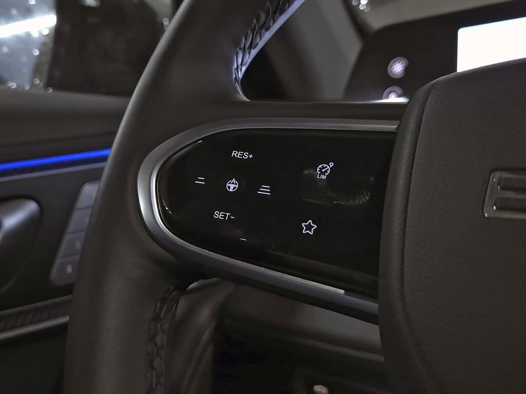 Ebro S700 1.5 TGDI PHEV Luxury E-CVT 17