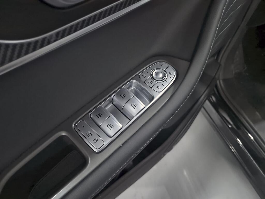 Ebro S700 1.5 TGDI PHEV Luxury E-CVT 11