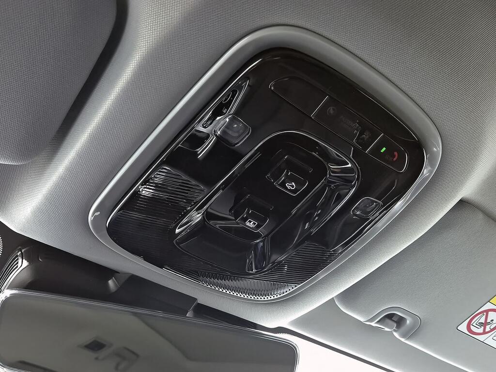 Ebro S700 1.5 TGDI PHEV Luxury E-CVT 33