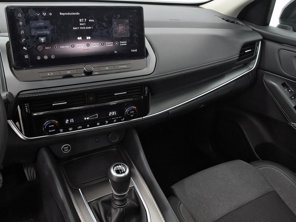 Nissan Qashqai DIG-T 103kW N-Connecta 11