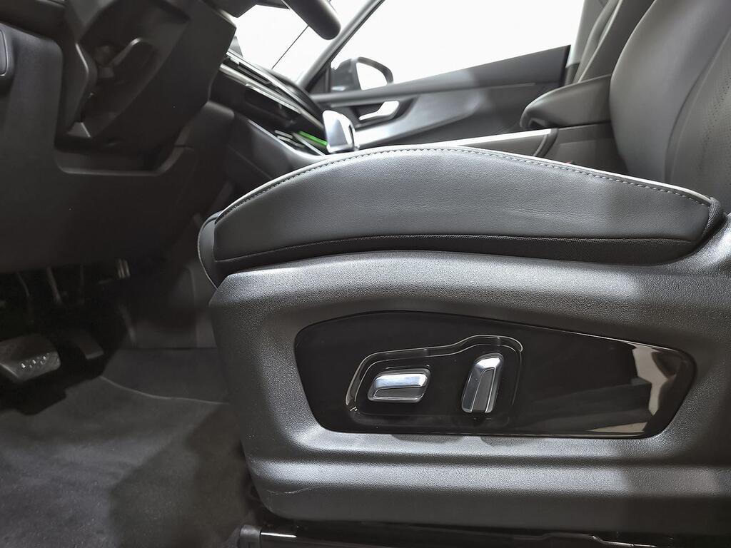 Ebro S400 1.5 DHE HEV Excellence CVT 14