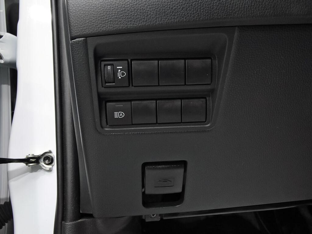 Mazda 2 1.5 85 kW (116 CV) CVT Centre-line 13