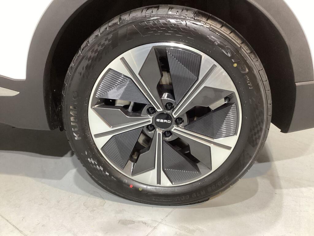 Ebro S700 1.6 TGDI Luxury 7 DCT 11