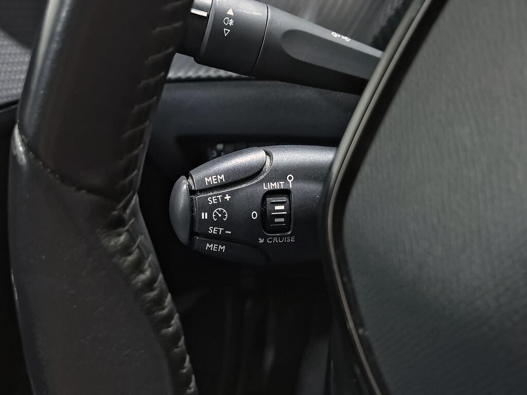 Peugeot 208 PureTech 73kW (100CV) Active Pack 15