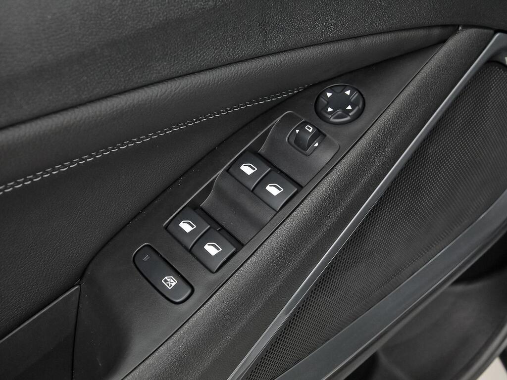 Opel CrossLand 1.2 81kW (110CV) Elegance Pack 13