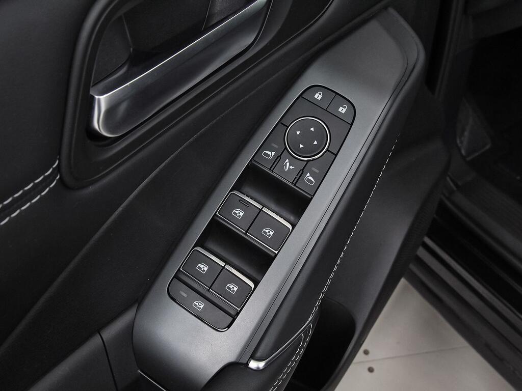 Nissan Qashqai E-POWER 140 KW (190 CV) N-Connecta 12