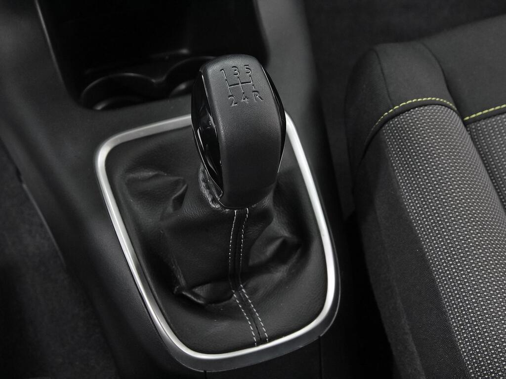 Citroën C3 PureTech 60KW (83CV) Shine 31