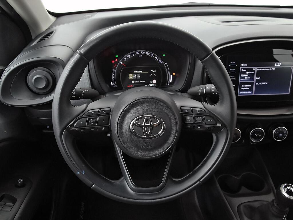 Toyota Aygo X Cross 1.0 VVT-I 72CV Play 17