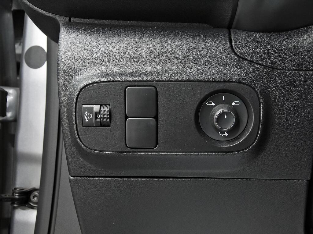 Citroën C3 PureTech 60KW (83CV) Shine 14