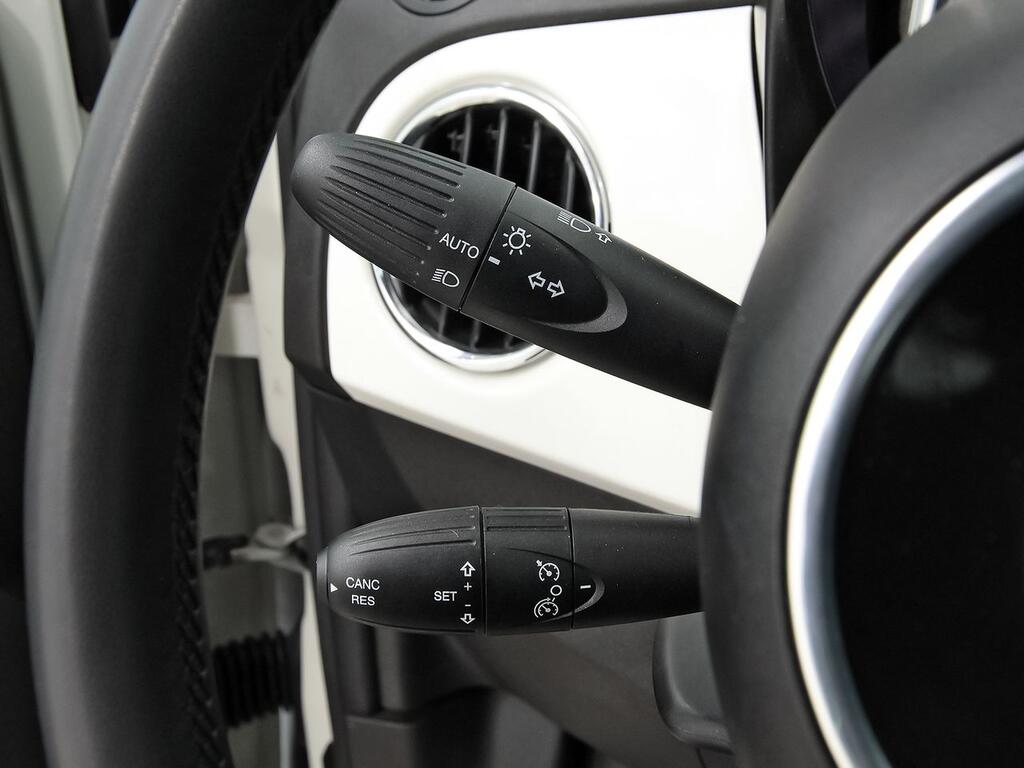 Fiat 500 Dolcevita 1.0 Hybrid 51KW (70 CV) 15