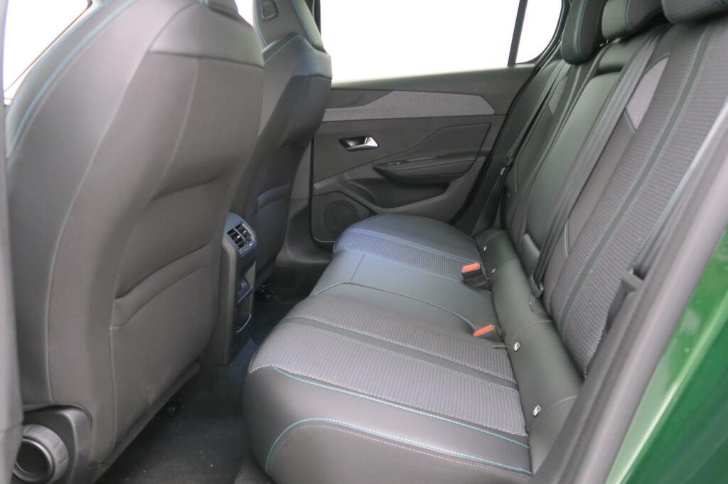 Peugeot 308 5P Allure Hybrid PHEV 180 e-EAT8 16