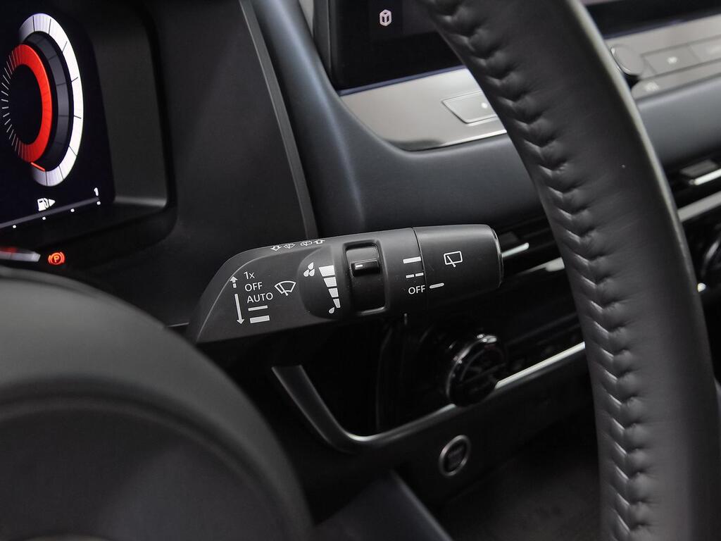 Nissan Qashqai DIG-T 103kW (140CV) mHEV 4x2 Tekna 17