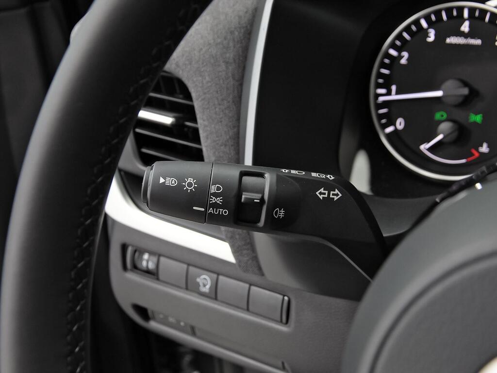 Nissan Qashqai DIG-T 103kW (140CV) mHEV 4x2 Acenta 14