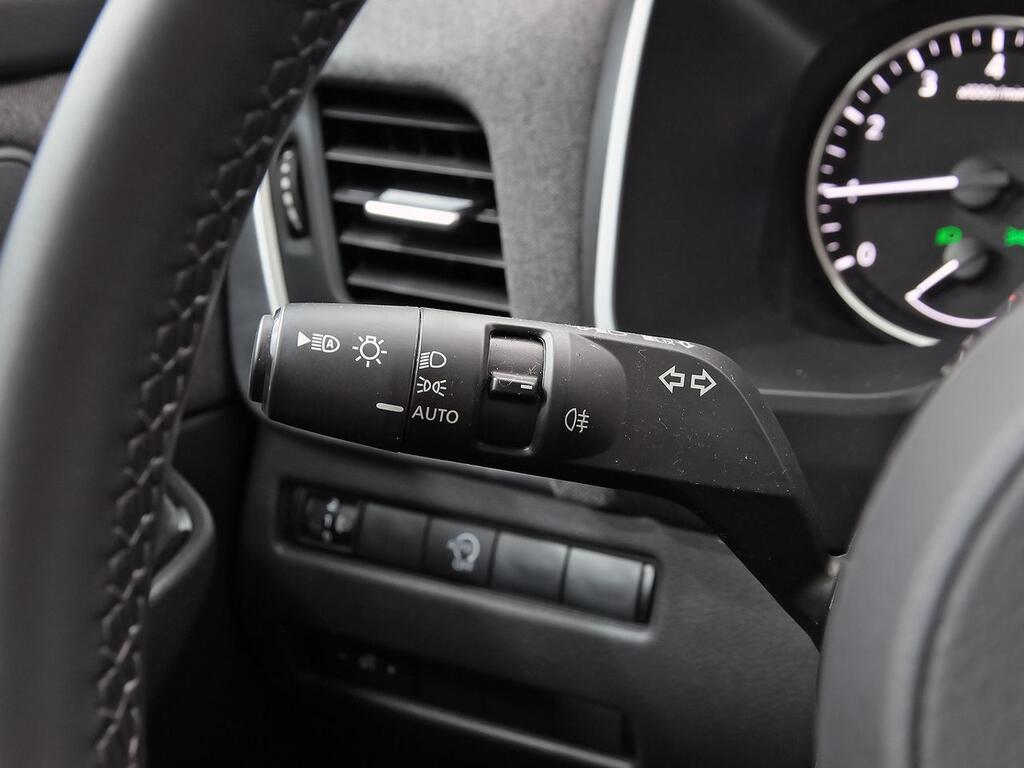 Nissan Qashqai DIG-T 103kW (140CV) mHEV 4x2 Acenta 13