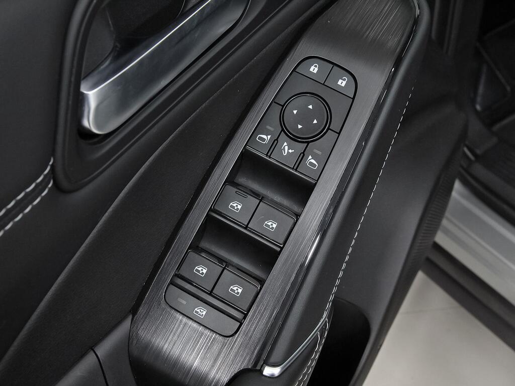 Nissan Qashqai DIG-T 116kW Xtronic N-Connecta 12