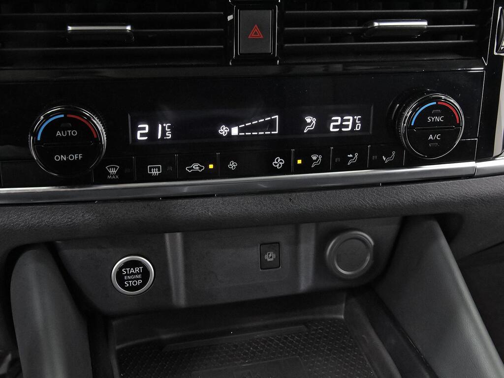 Nissan Qashqai DIG-T 116kW Xtronic N-Connecta 27