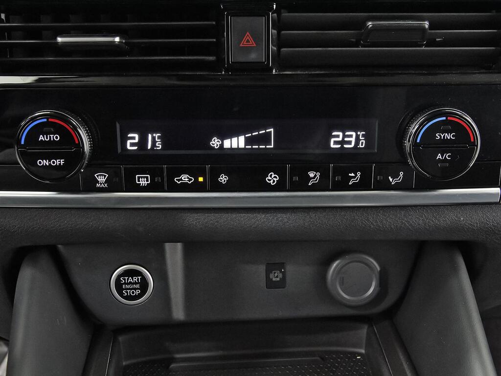 Nissan Qashqai DIG-T 116kW CVT N-Connecta 28