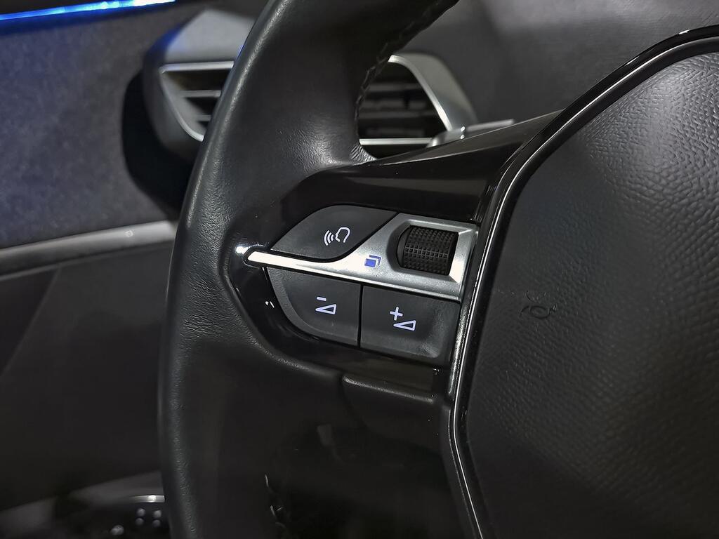 Peugeot 5008 1.2 PureTech 96KW S&S Allure Pack EAT8 20