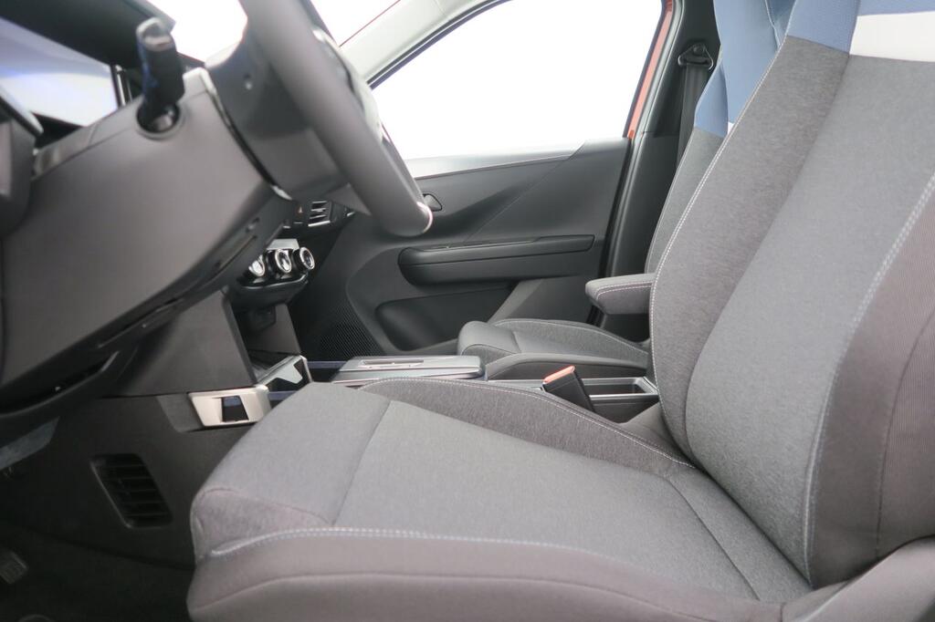 Opel Frontera 1.2T XHT Hybrid eDCT6 107kW Edition 16