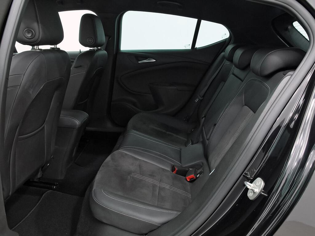 Opel Astra 1.2T SHR 107kW (145CV) Ultimate 9