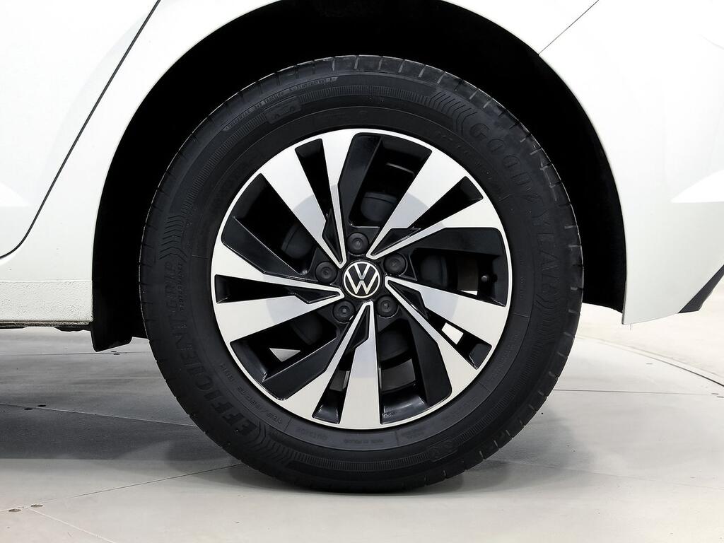 Volkswagen Polo Advance 1.0 TSI 70kW (95CV) 10