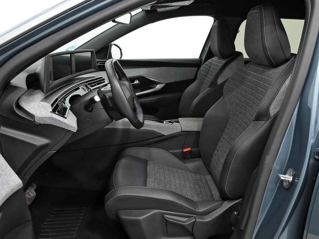 Peugeot 5008 1.2 100KW Allure eDCS6 8