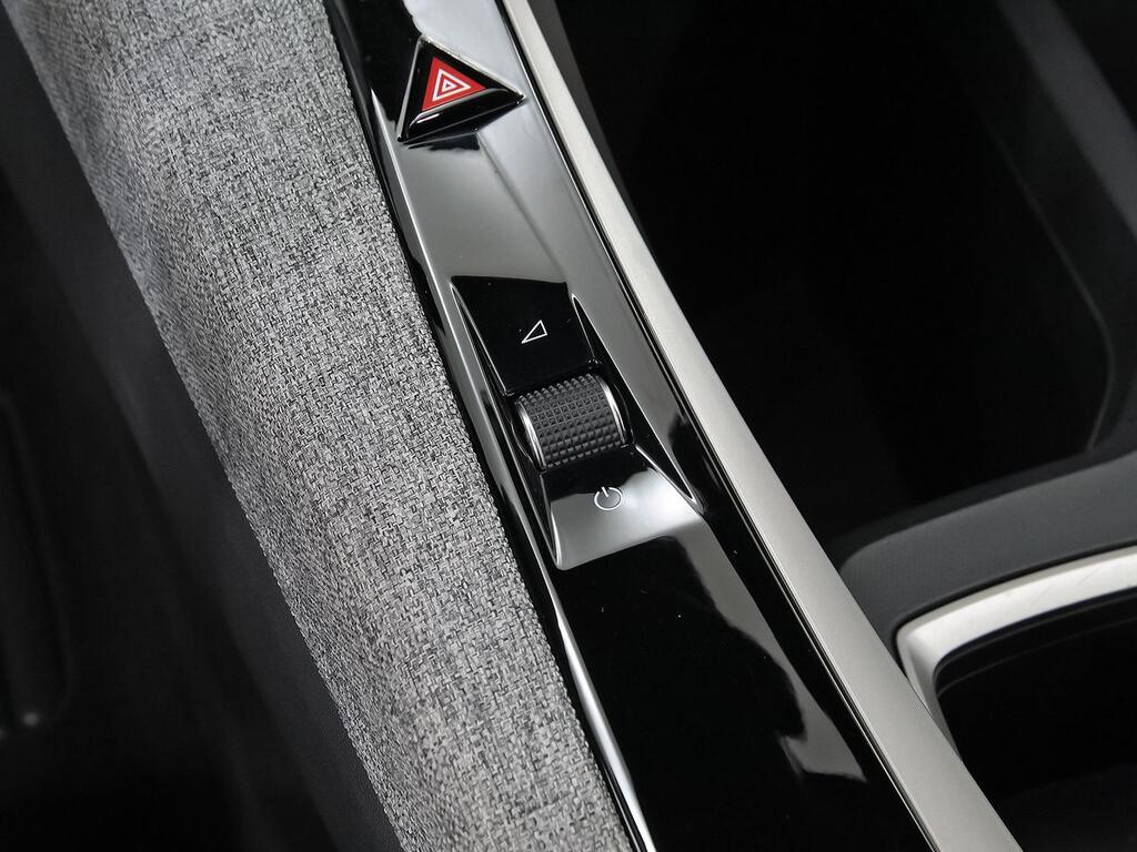 Peugeot 5008 1.2 100KW Allure eDCS6 33