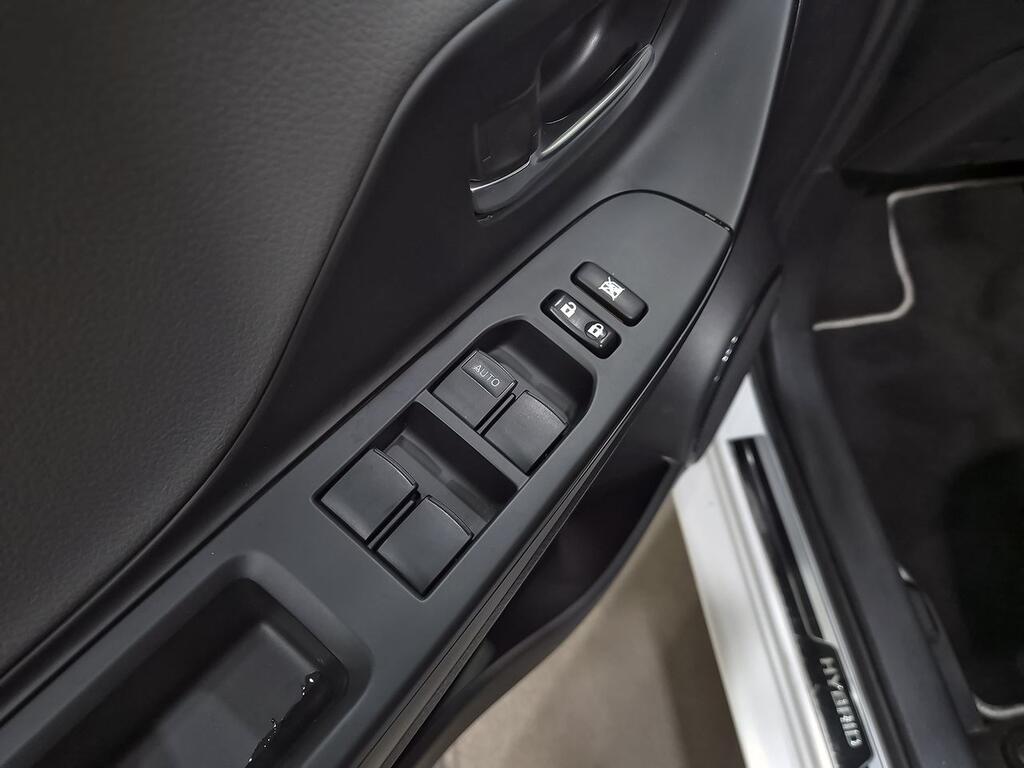 Toyota Yaris 1.5 100H Active 11