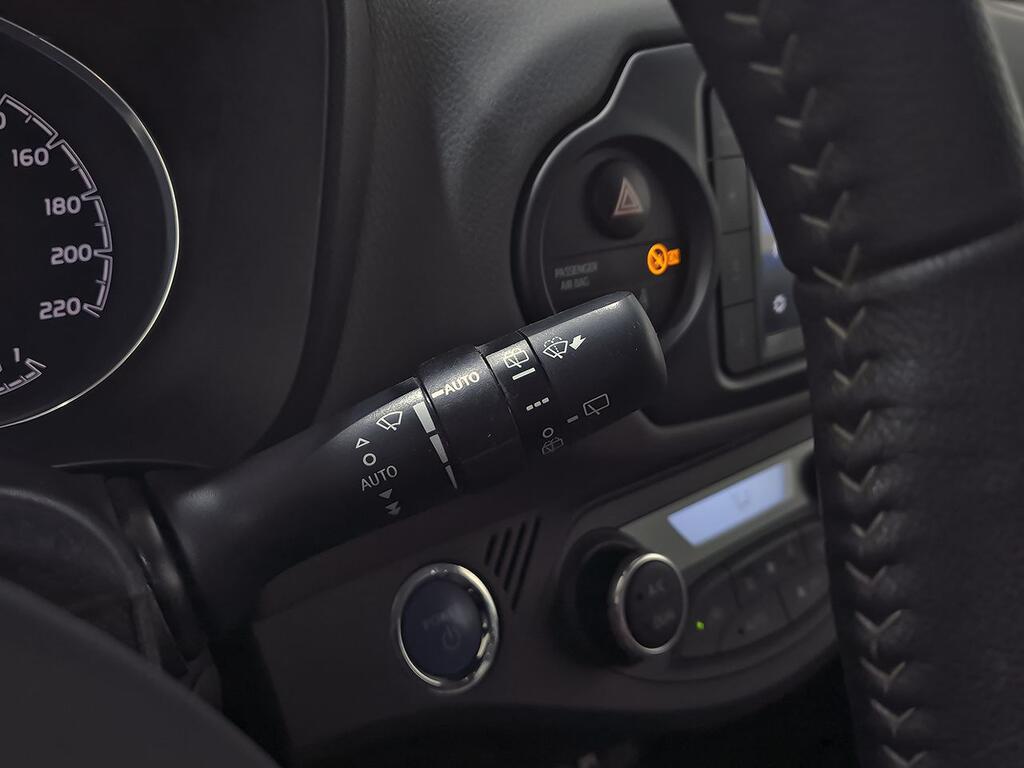 Toyota Yaris 1.5 100H Active 16