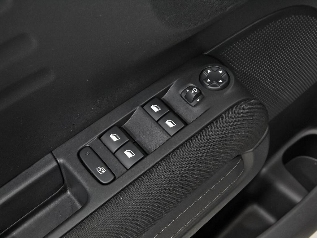 Citroën C3 Aircross PureTech 96kW (130CV) EAT6 Shine Pack 13