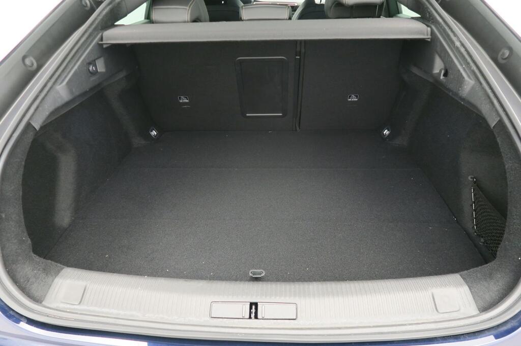 Peugeot 508 Hybrid 5P GT HYBRID 180 e-EAT8 17