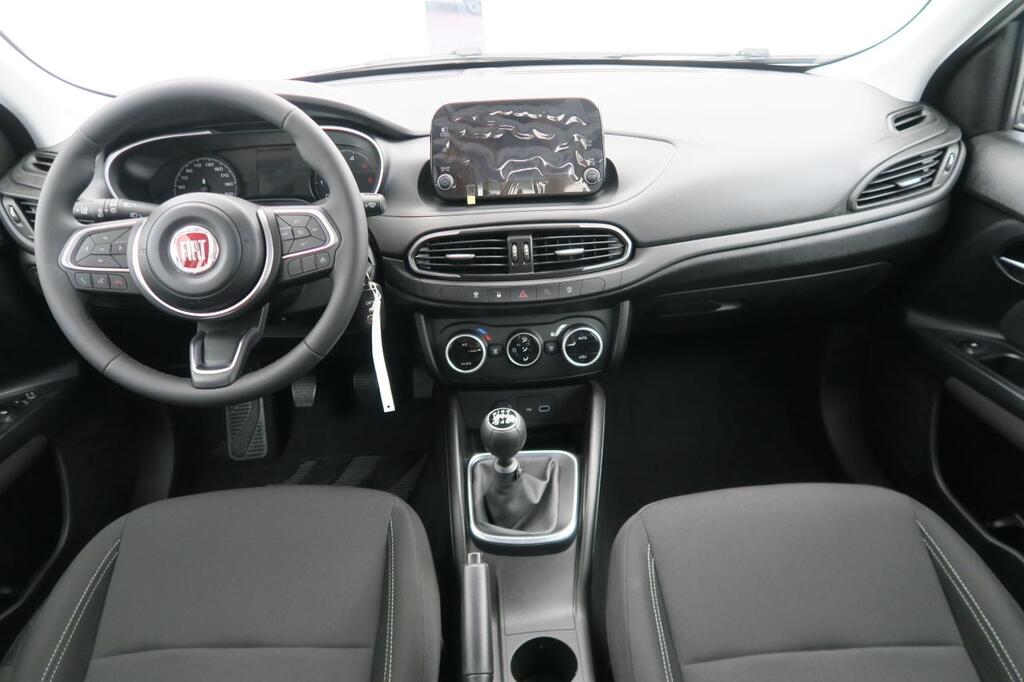Fiat Tipo HB Diesel 1.6 97kW (130CV) manual 12