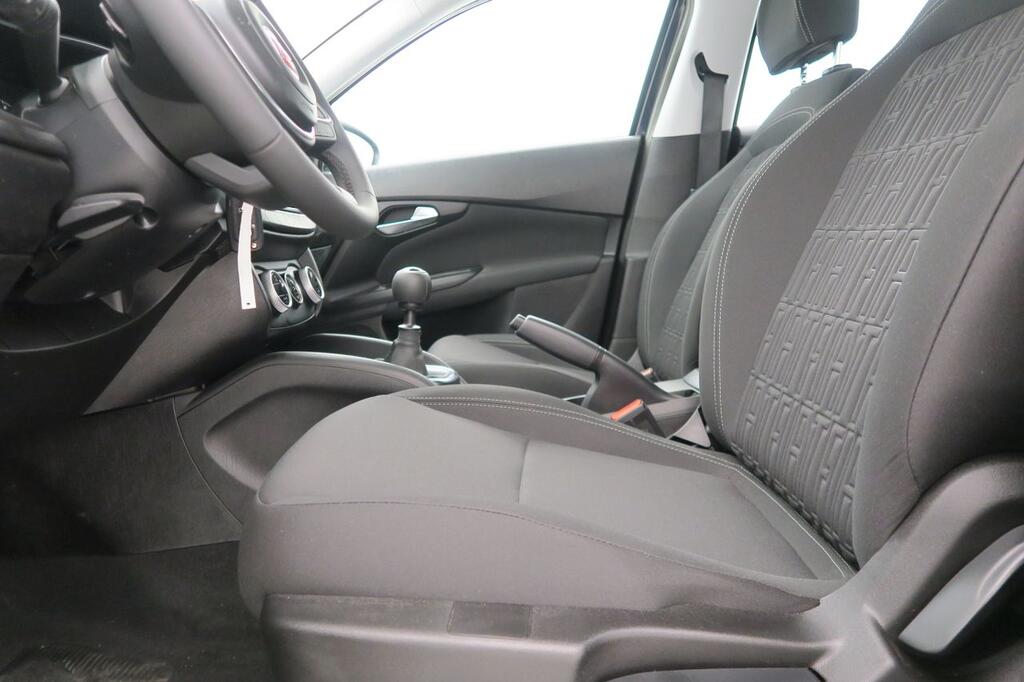 Fiat Tipo HB Diesel 1.6 97kW (130CV) manual 15