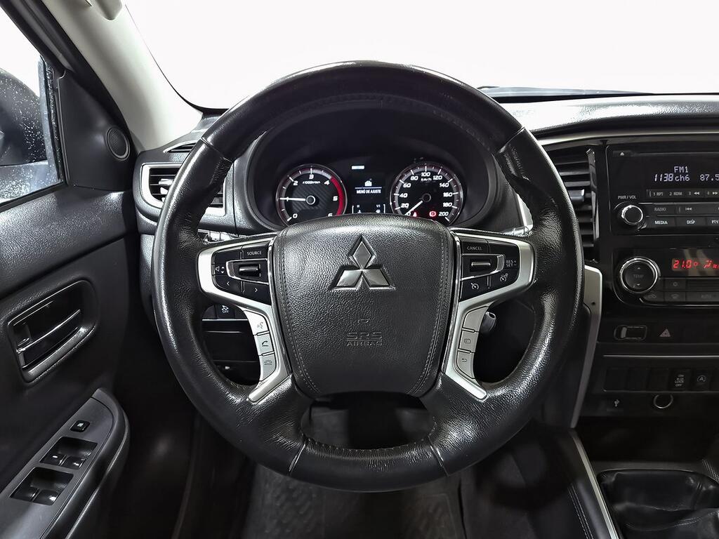 Mitsubishi L200 2.3 220 DI-D M-PRO DOUBLE CAB 4P 19