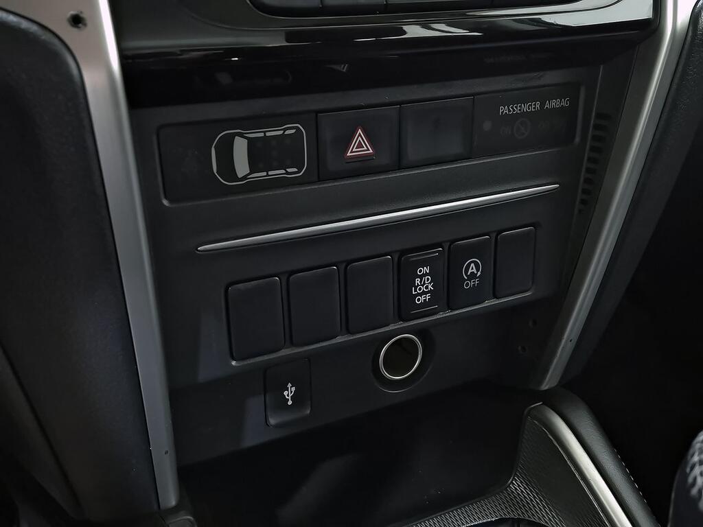 Mitsubishi L200 2.3 220 DI-D M-PRO DOUBLE CAB 4P 21