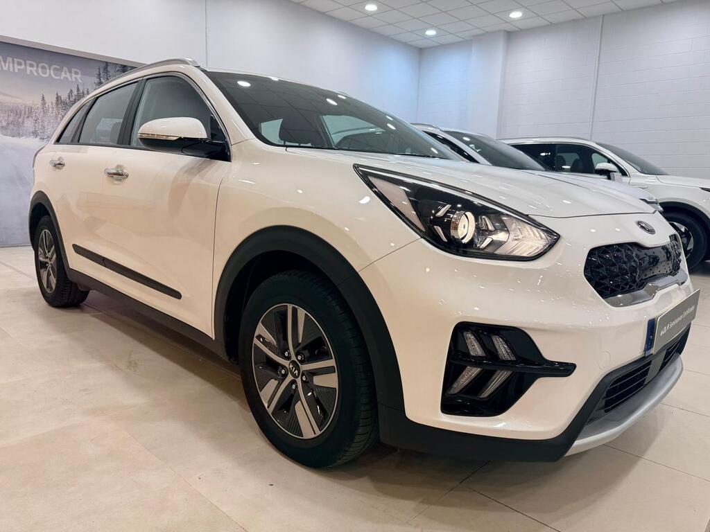 Kia Niro 1.6 GDi HEV 104kW (141CV) Drive