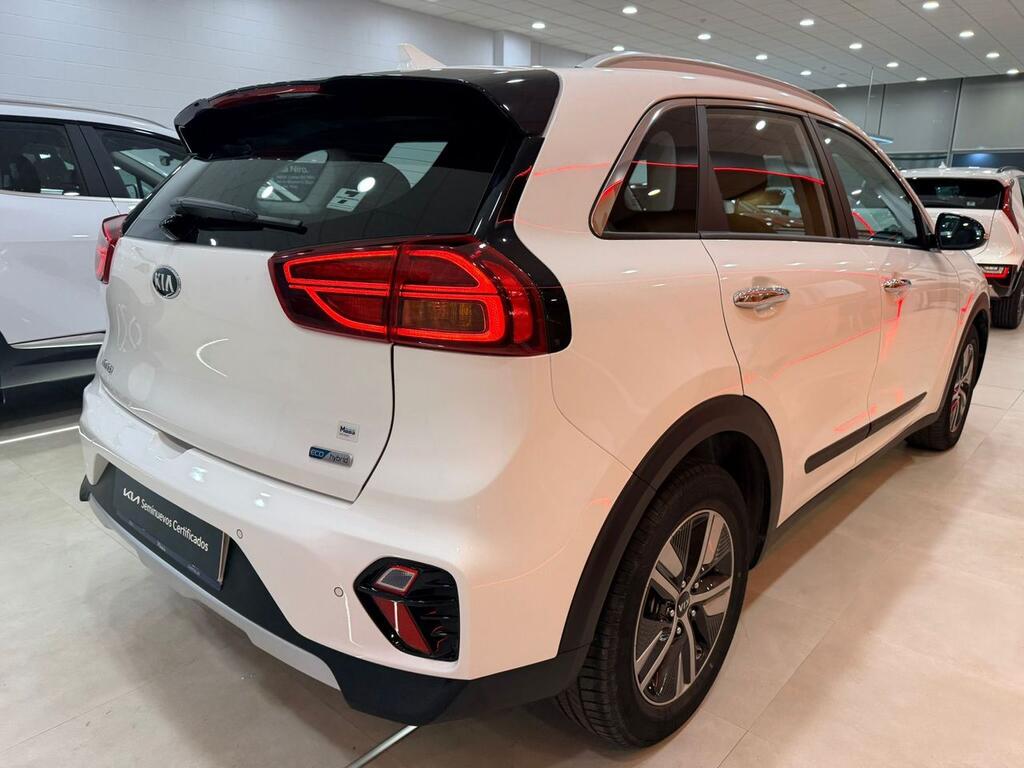 Kia Niro 1.6 GDi HEV 104kW (141CV) Drive 7