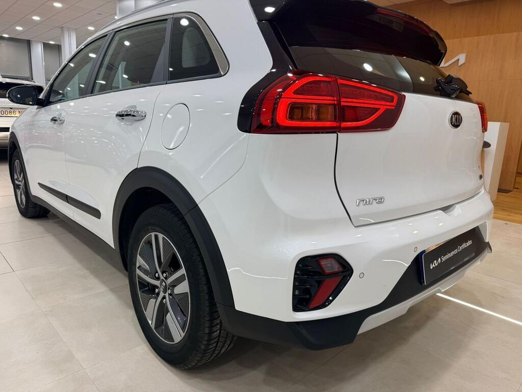Kia Niro 1.6 GDi HEV 104kW (141CV) Drive 9