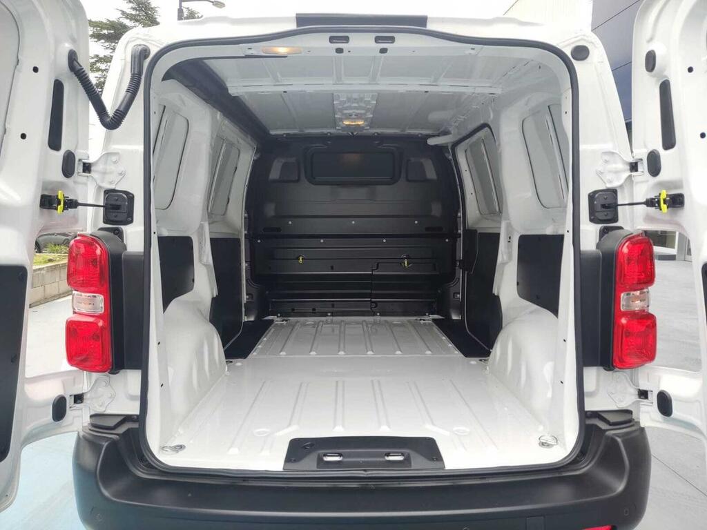 Peugeot Expert E-EXPERT FG PRO BEV L2 (100KW) 136CV 19