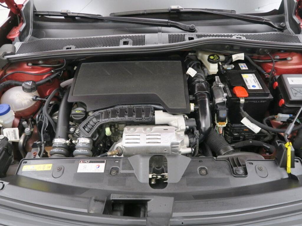 Peugeot 2008 Allure Puretech 100 S&S 6 Vel. MAN 18