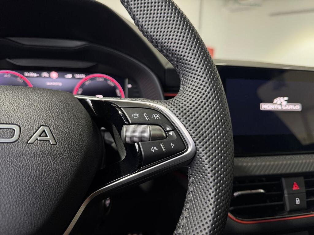 Skoda Scala 1.0 TSI 85KW(115CV) DSG MONTE CARLO 10