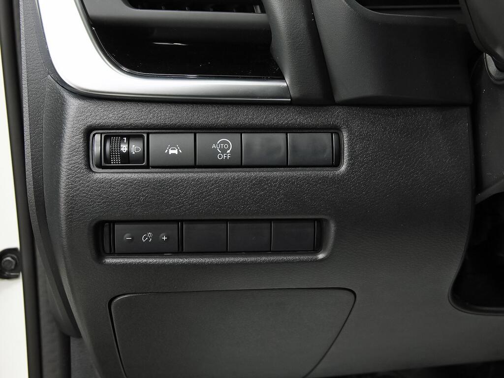 Nissan Qashqai DIG-T 103kW N-Connecta 13