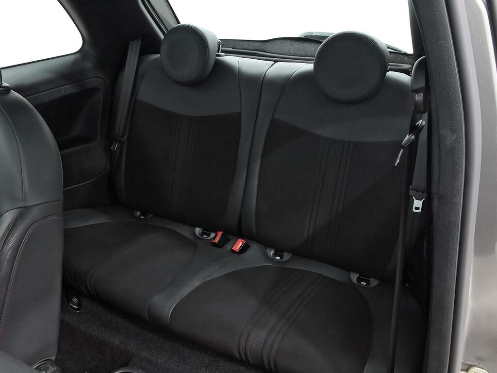 Fiat 500 Sport 1.0 Hybrid 51KW (70 CV) 9