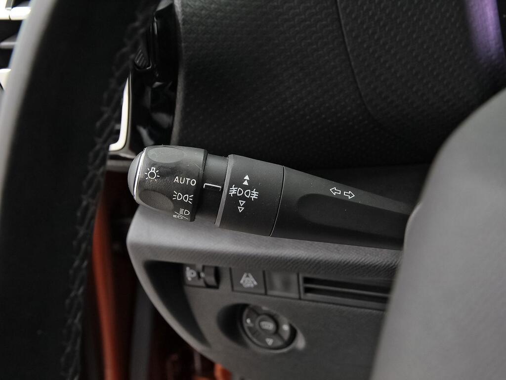 Citroën C4 PureTech 130 S&S 6v Shine 16