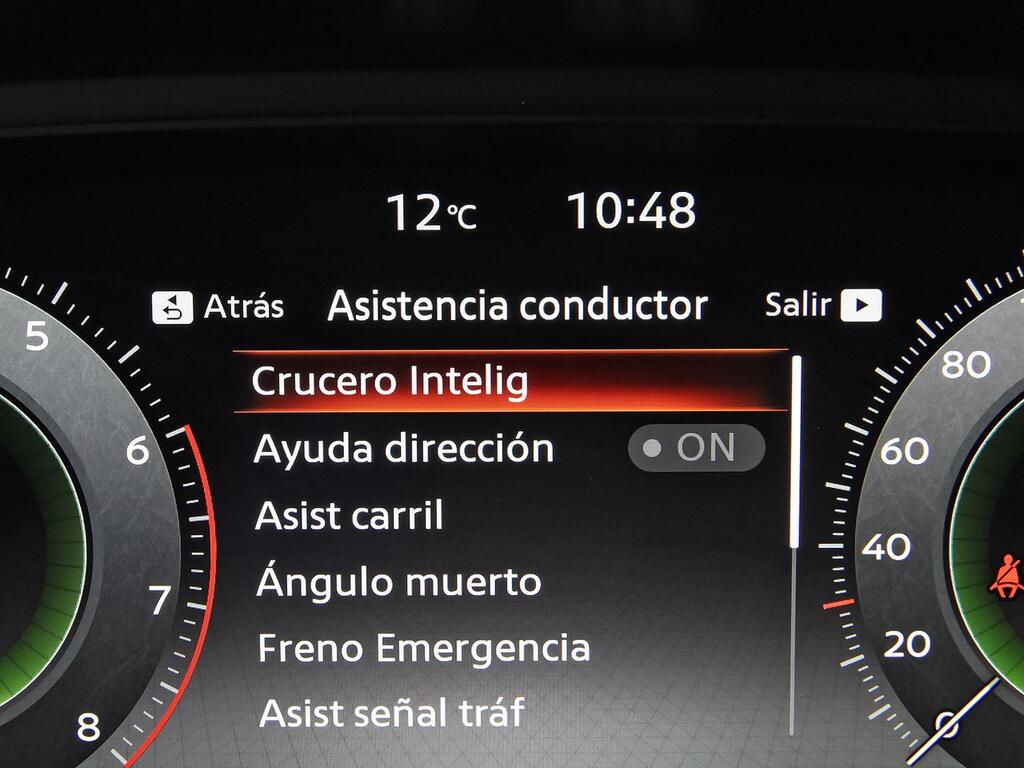 Nissan Qashqai DIG-T 103kW N-Connecta 29