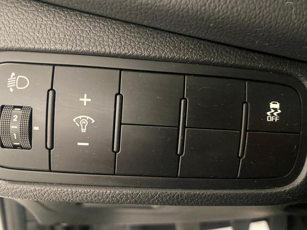 Kia Carens 1.6 GDi 99kW (135CV) Drive 13